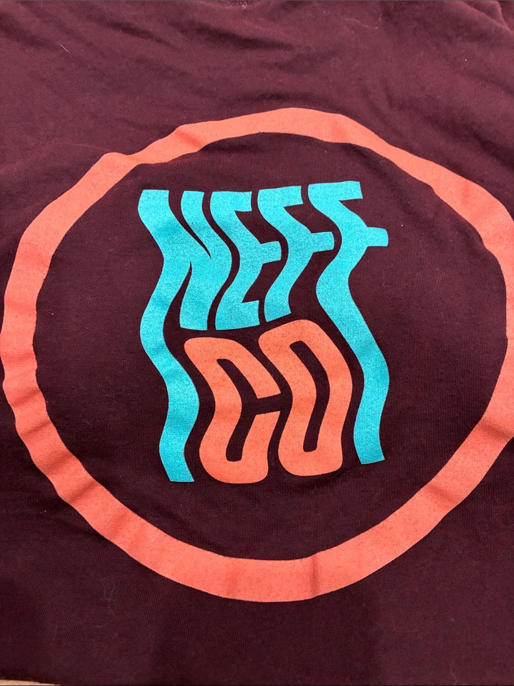 Neff Maroon Tee with Turquoise and Coral Graphic